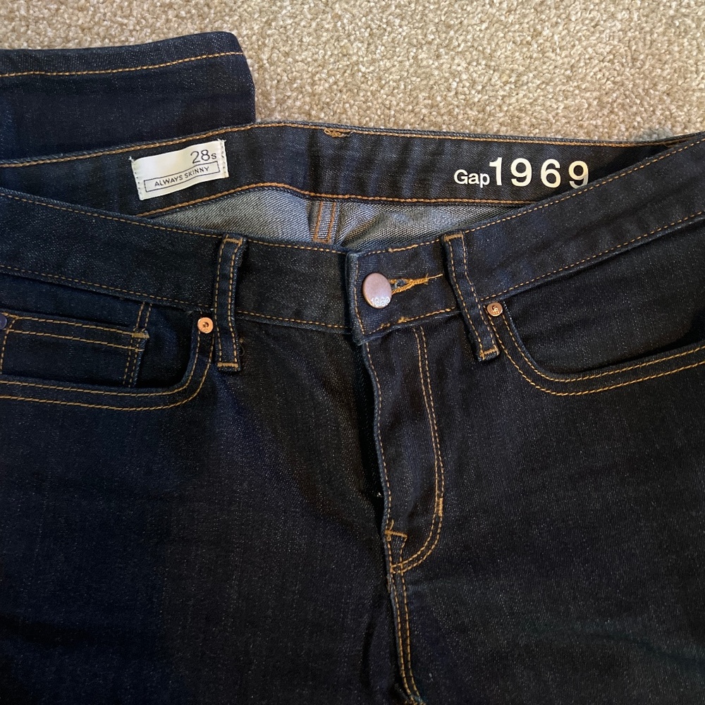 Gap 1969 Always Skinny - size 6